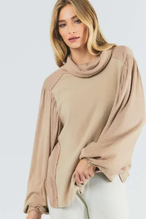Balloon Sleeve Light Turtle Neck - Beige