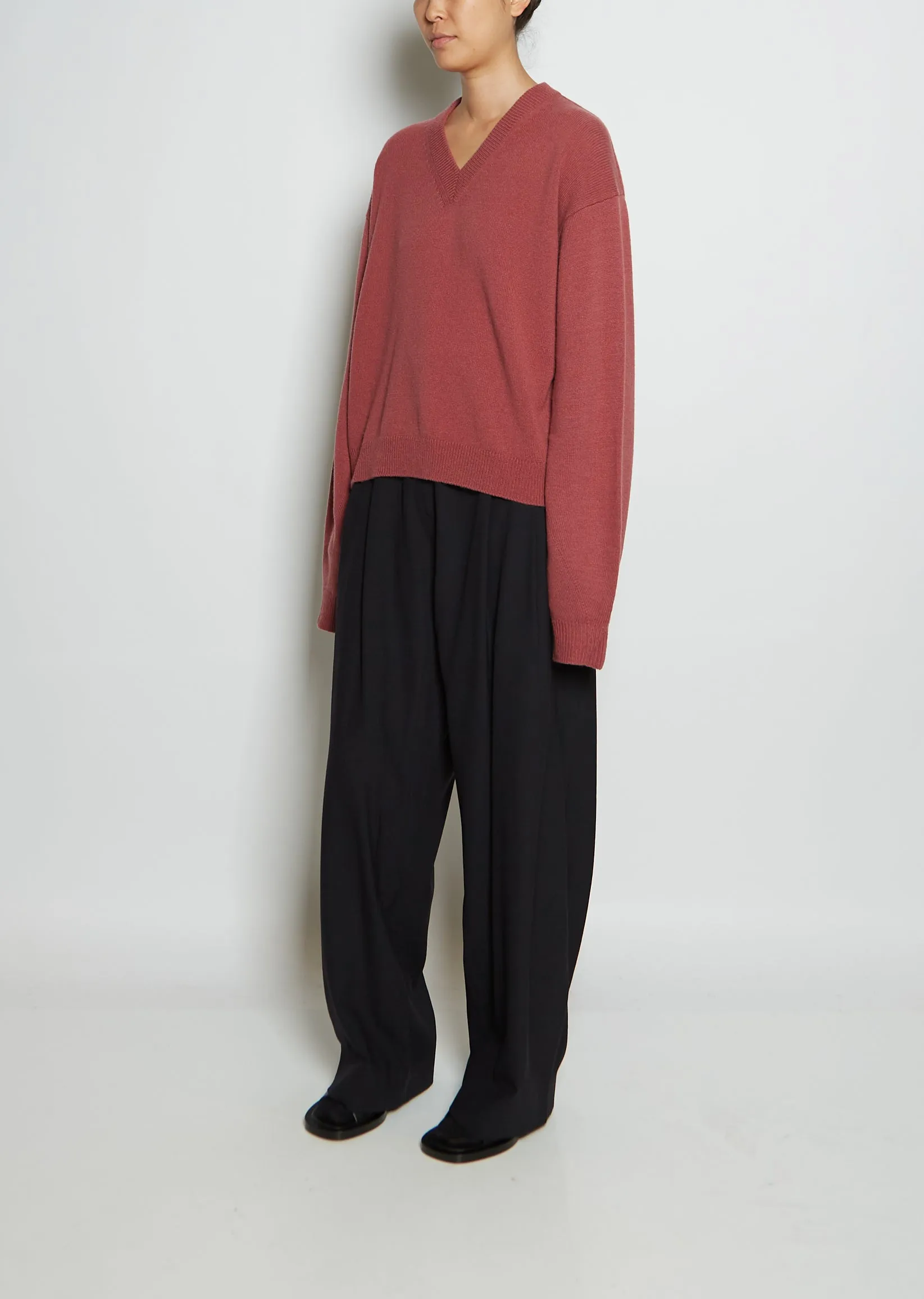 Ghia Lambswool Rounded V-Neck