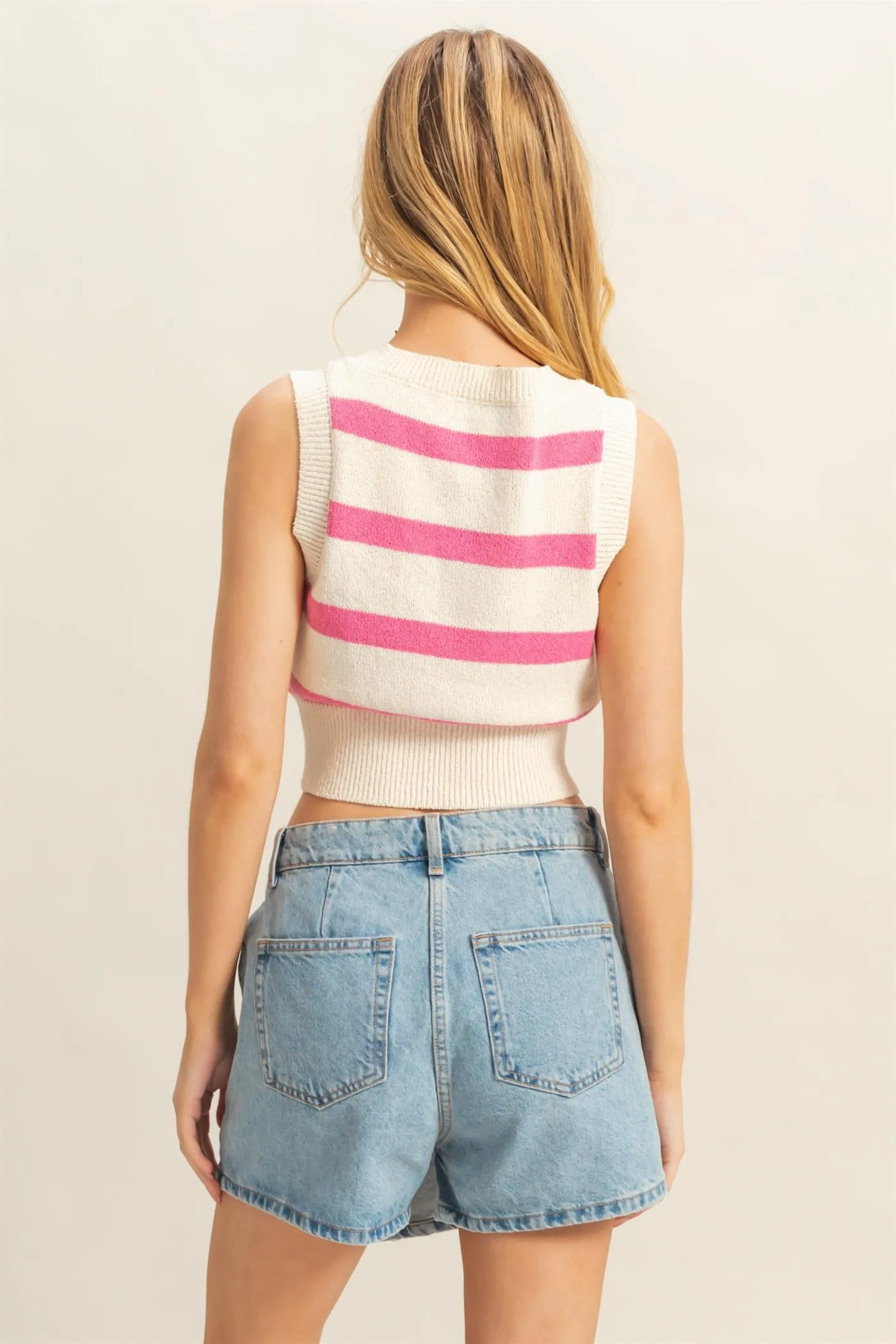 HF25A409-V-Neck Striped Crop Knit Vest Top