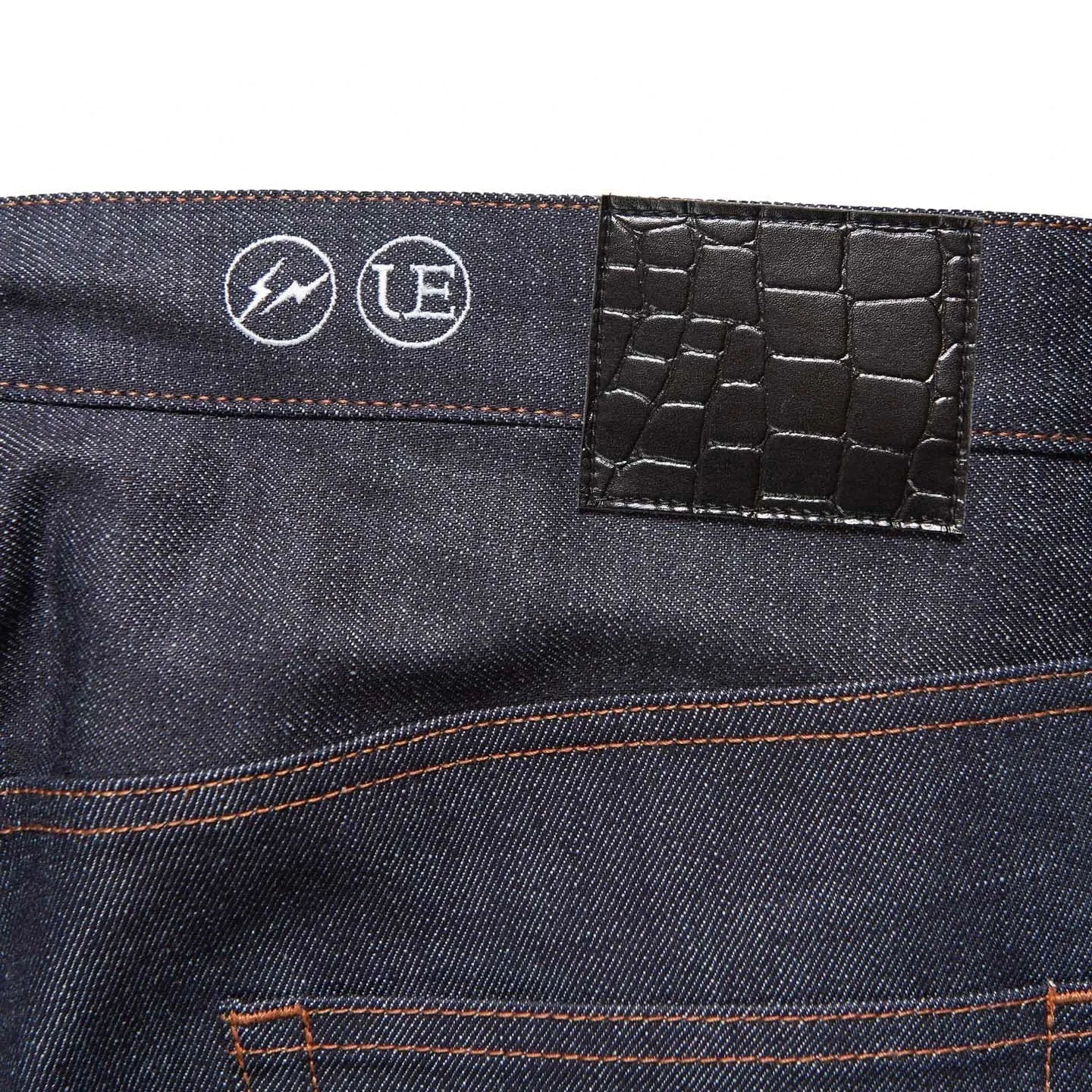 RIGID DENIM TAPERED PANTS